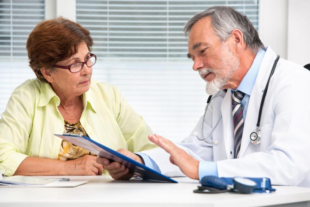 Записаться на прием к невропатологу можно через интернет или по телефону