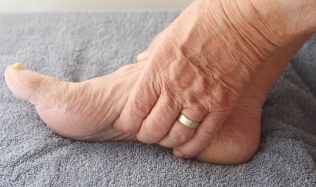 oldmen-sudorgi-in-legs