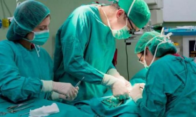 Чаще всего опухолевые клетки попадают в печень с кровотоком и вызывают там метастазы, но встречаются случаи, когда рак зарождается непосредственно в печени.Чаще всего опухолевые клетки попадают в печень с кровотоком и вызывают там метастазы, но встречаются случаи, когда рак зарождается непосредственно в печени.