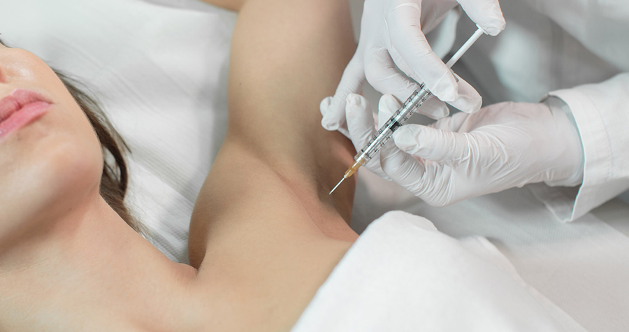 Инъекции жутко дорогие, но за то почти год вы забудете о поте и мокрых подмышках