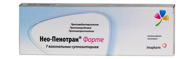 Нео-Пенотран Форте, в отличие от Полижинакса, его нельзя применять девственницам, девушкам до 14-ти лет и женщинам на первом триместре беременности